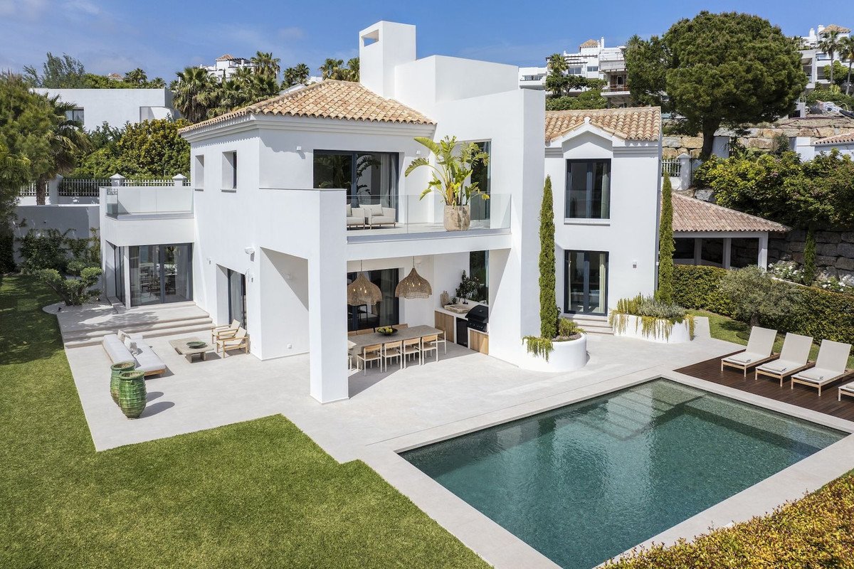 4 Bed Detached Villa in Atalaya