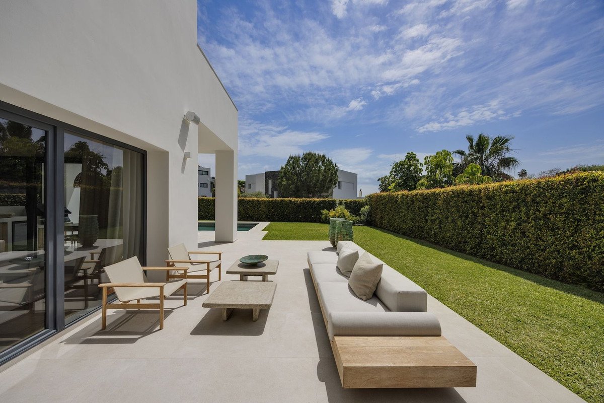 4 Bed Detached Villa in Atalaya