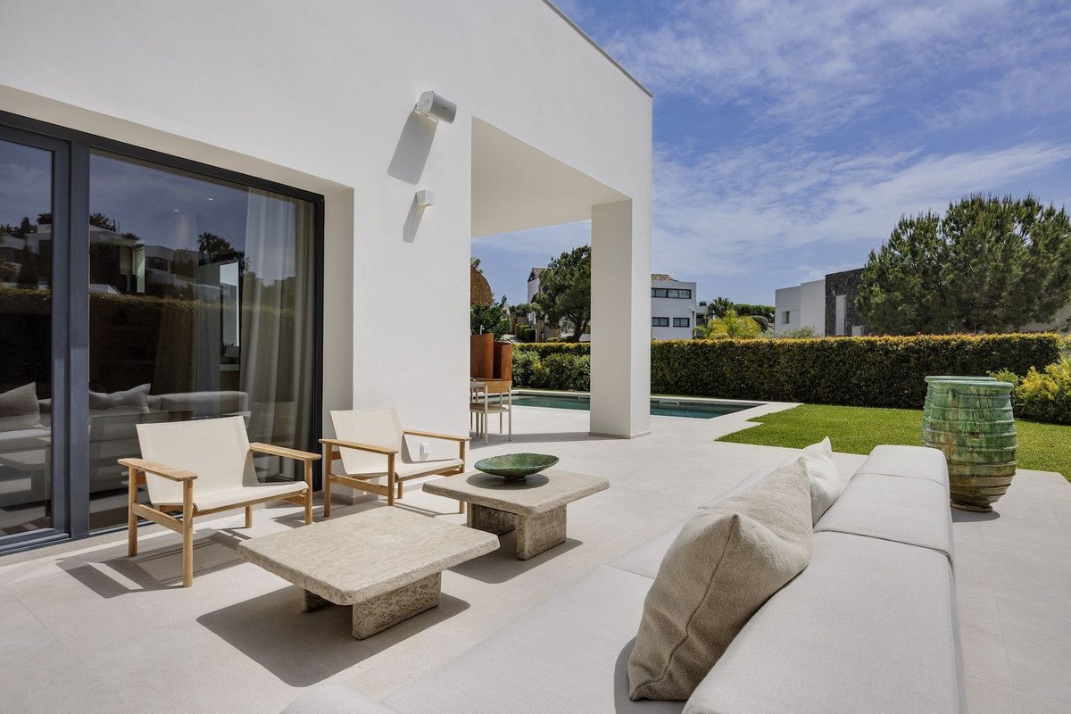 4 Bed Detached Villa in Atalaya