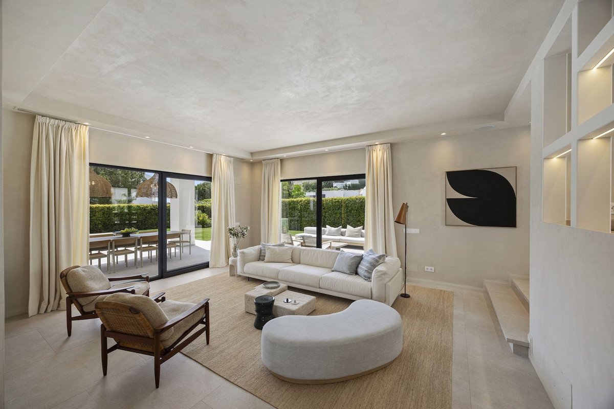 4 Bed Detached Villa in Atalaya