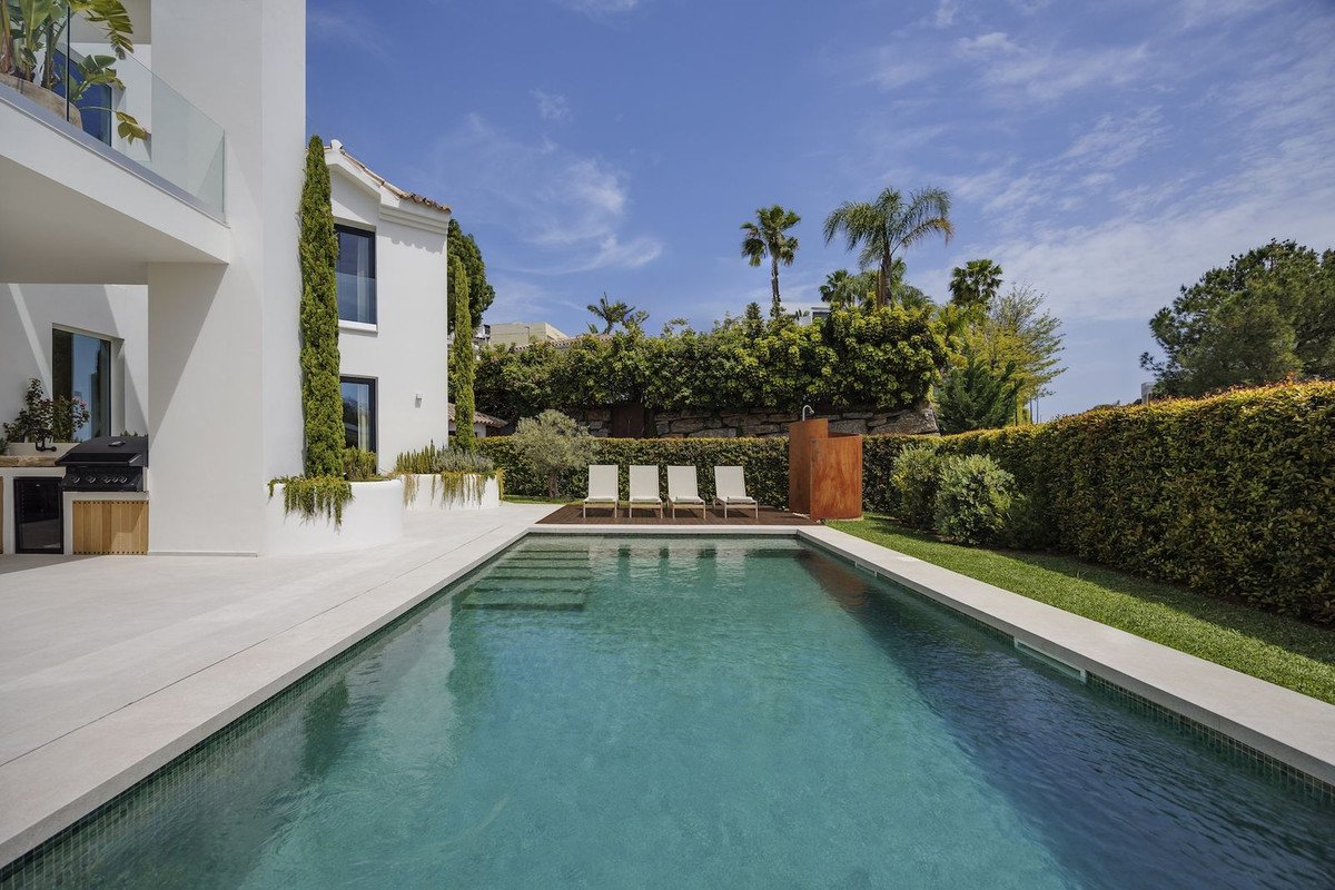 4 Bed Detached Villa in Atalaya