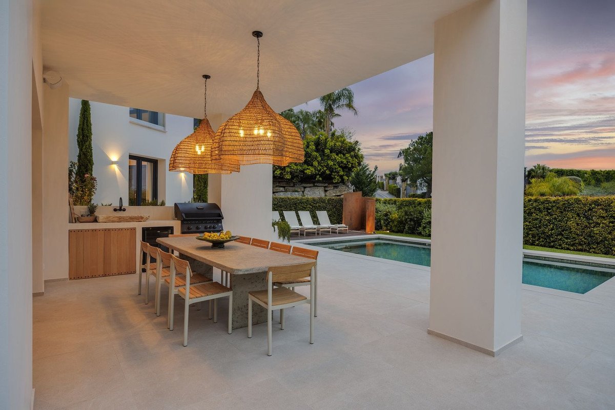 4 Bed Detached Villa in Atalaya