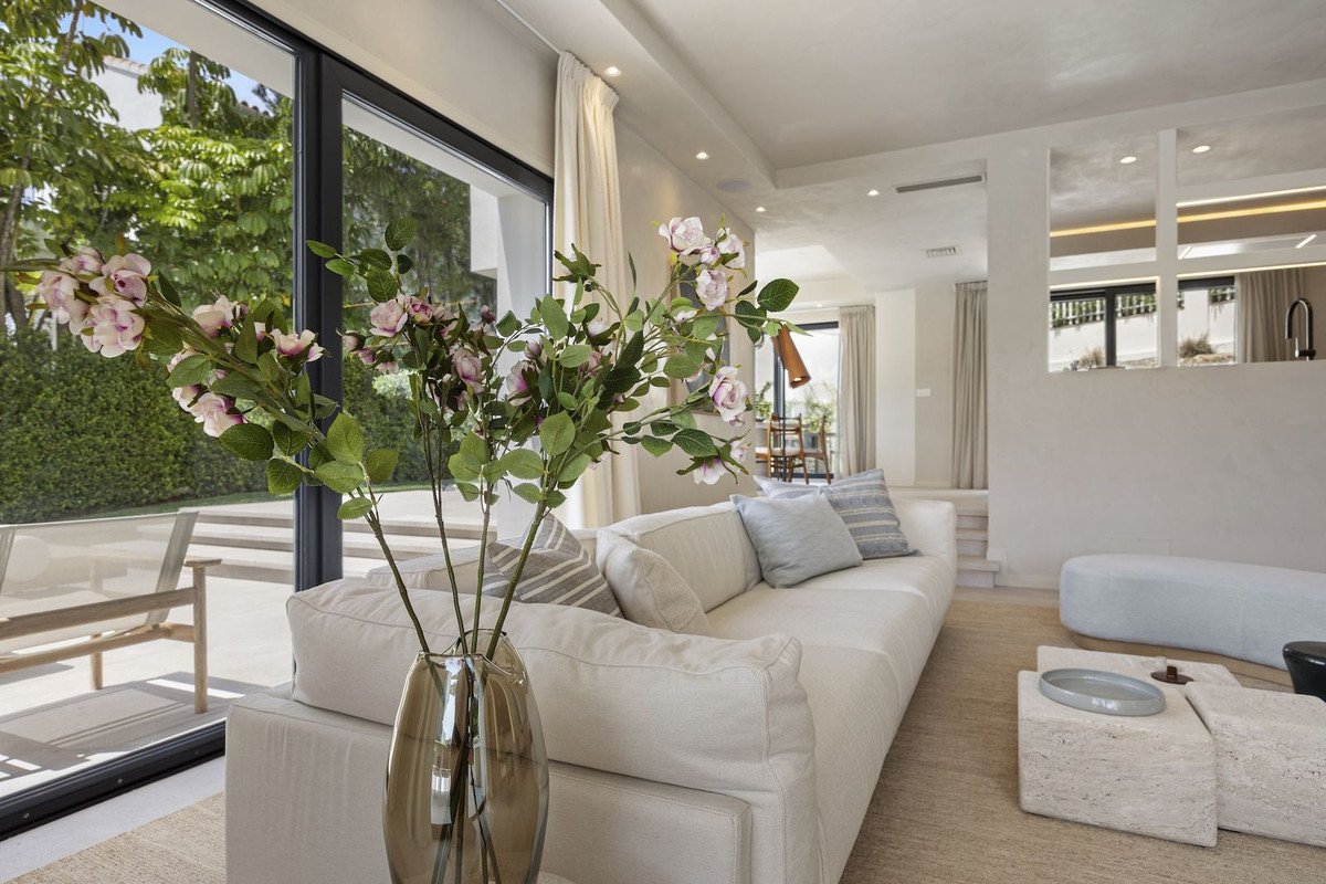 4 Bed Detached Villa in Atalaya