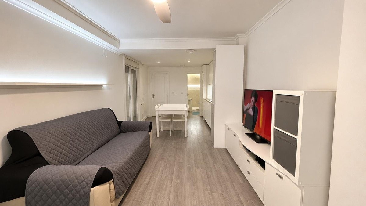 2 Bed Ground Floor Apartment in La Marina
