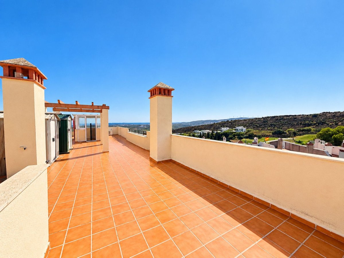3 Bed Middle Floor Apartment in Doña Julia