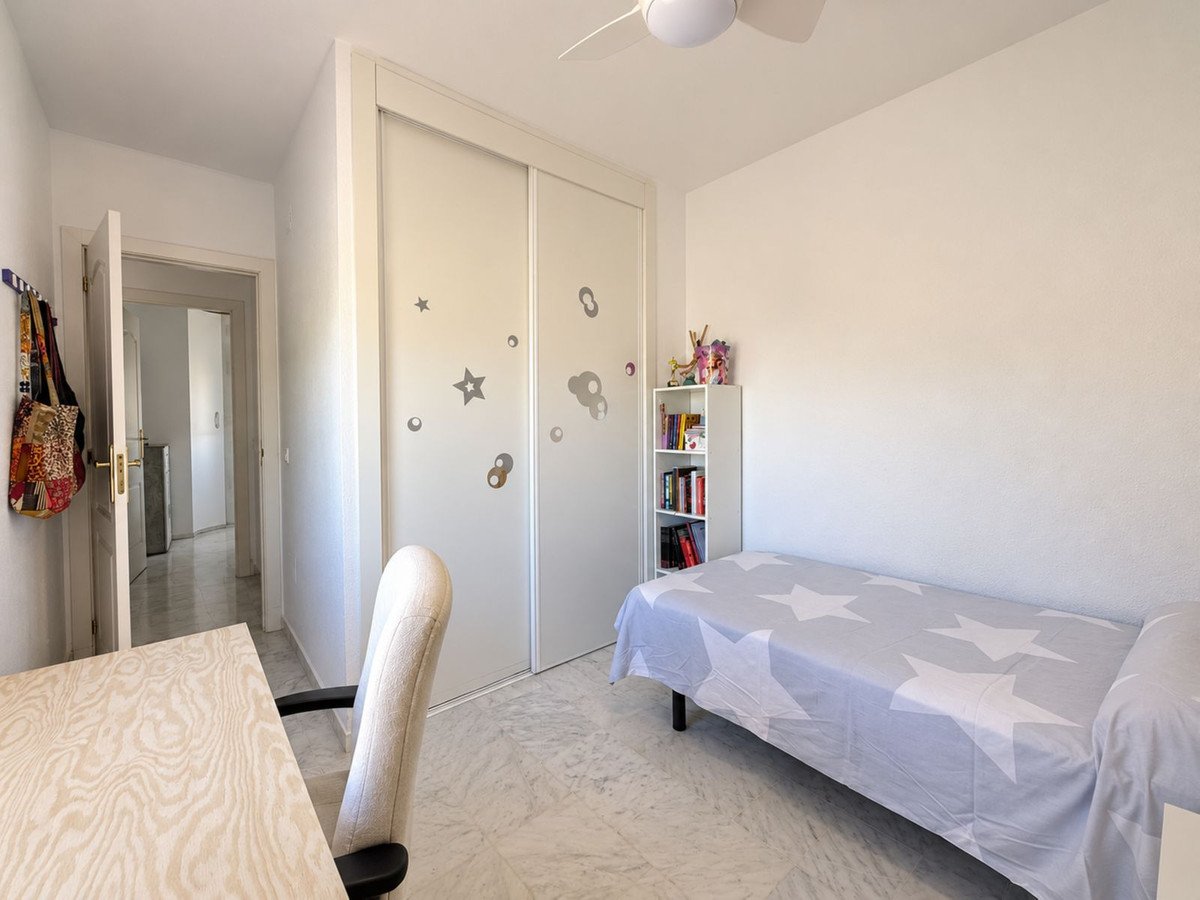 3 Bed Middle Floor Apartment in Doña Julia