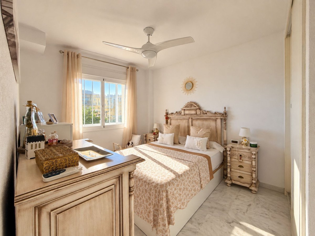 3 Bed Middle Floor Apartment in Doña Julia