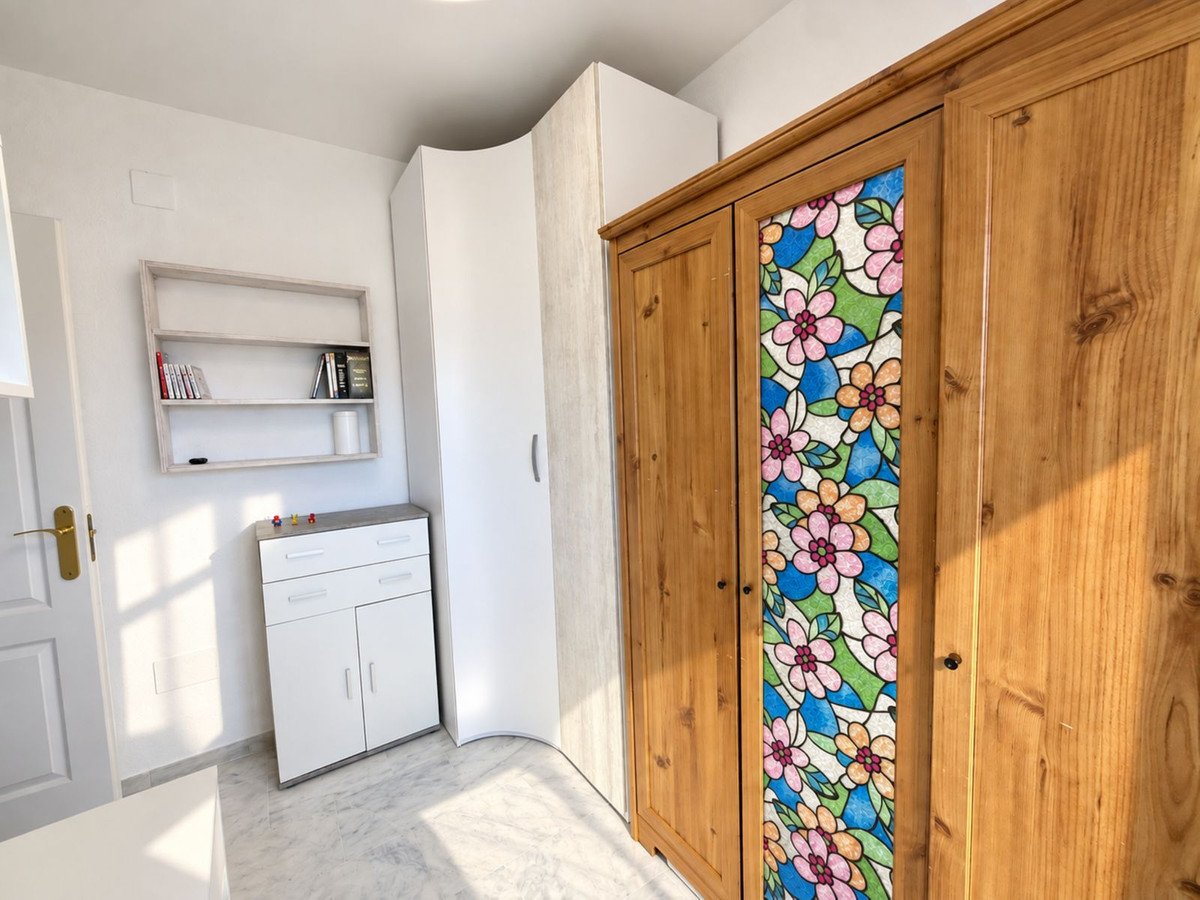 3 Bed Middle Floor Apartment in Doña Julia