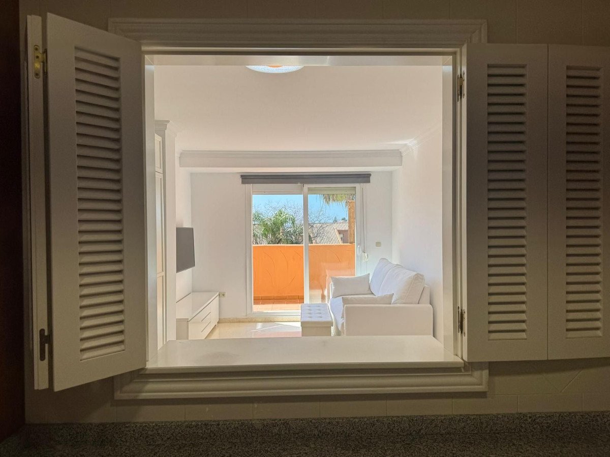 1 Bed Middle Floor Apartment in Elviria