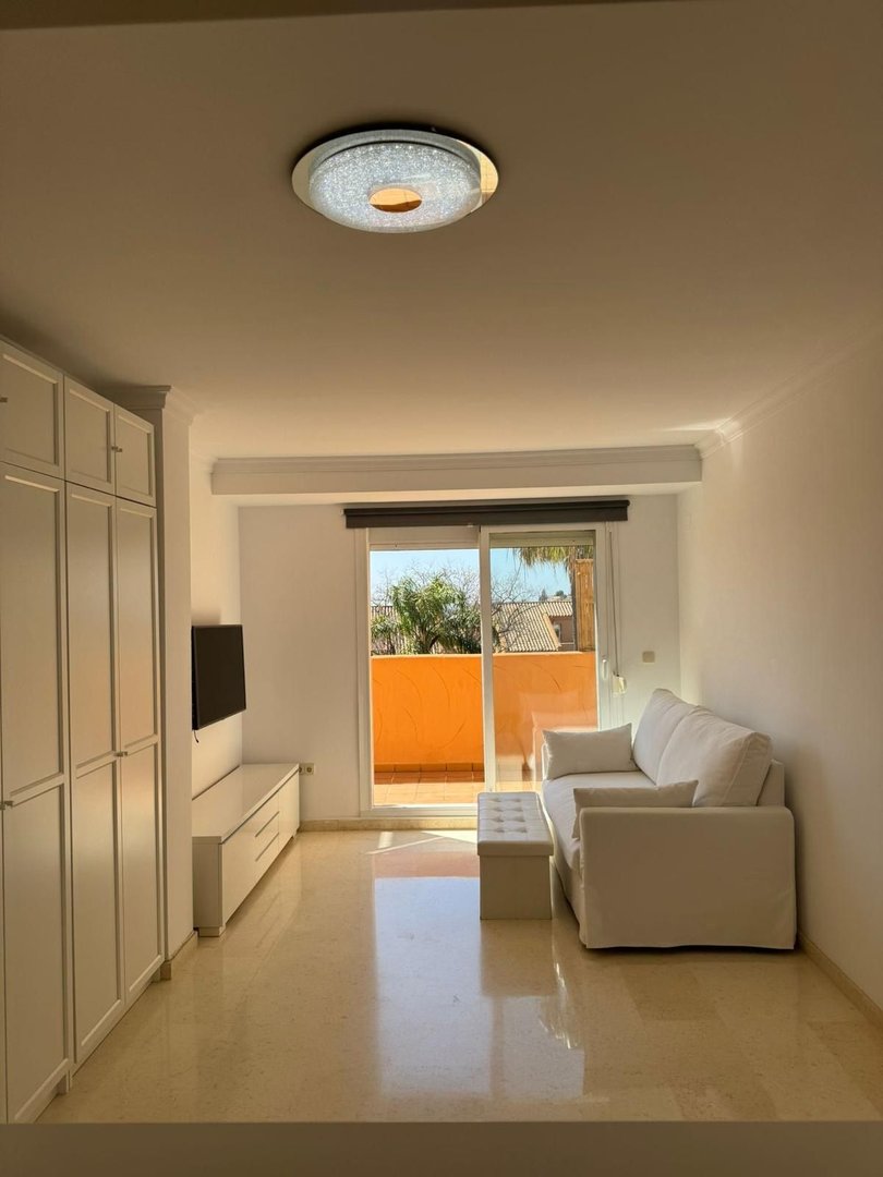 1 Bed Middle Floor Apartment in Elviria