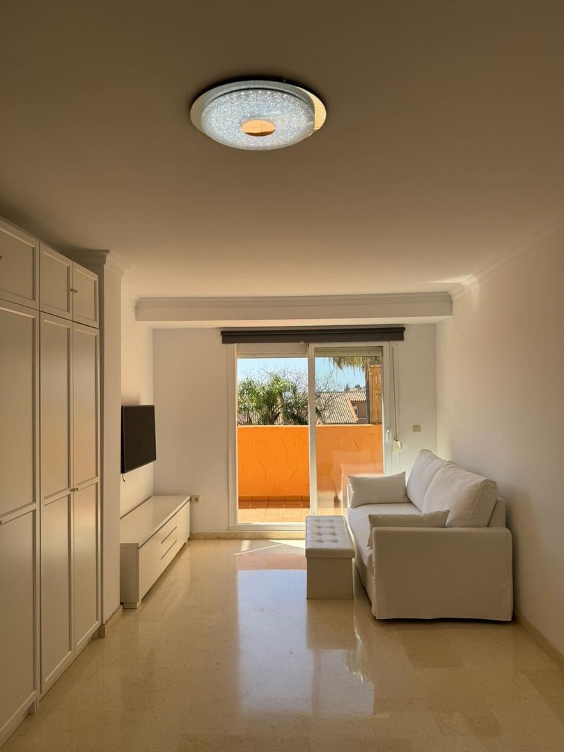1 Bed Middle Floor Apartment in Elviria