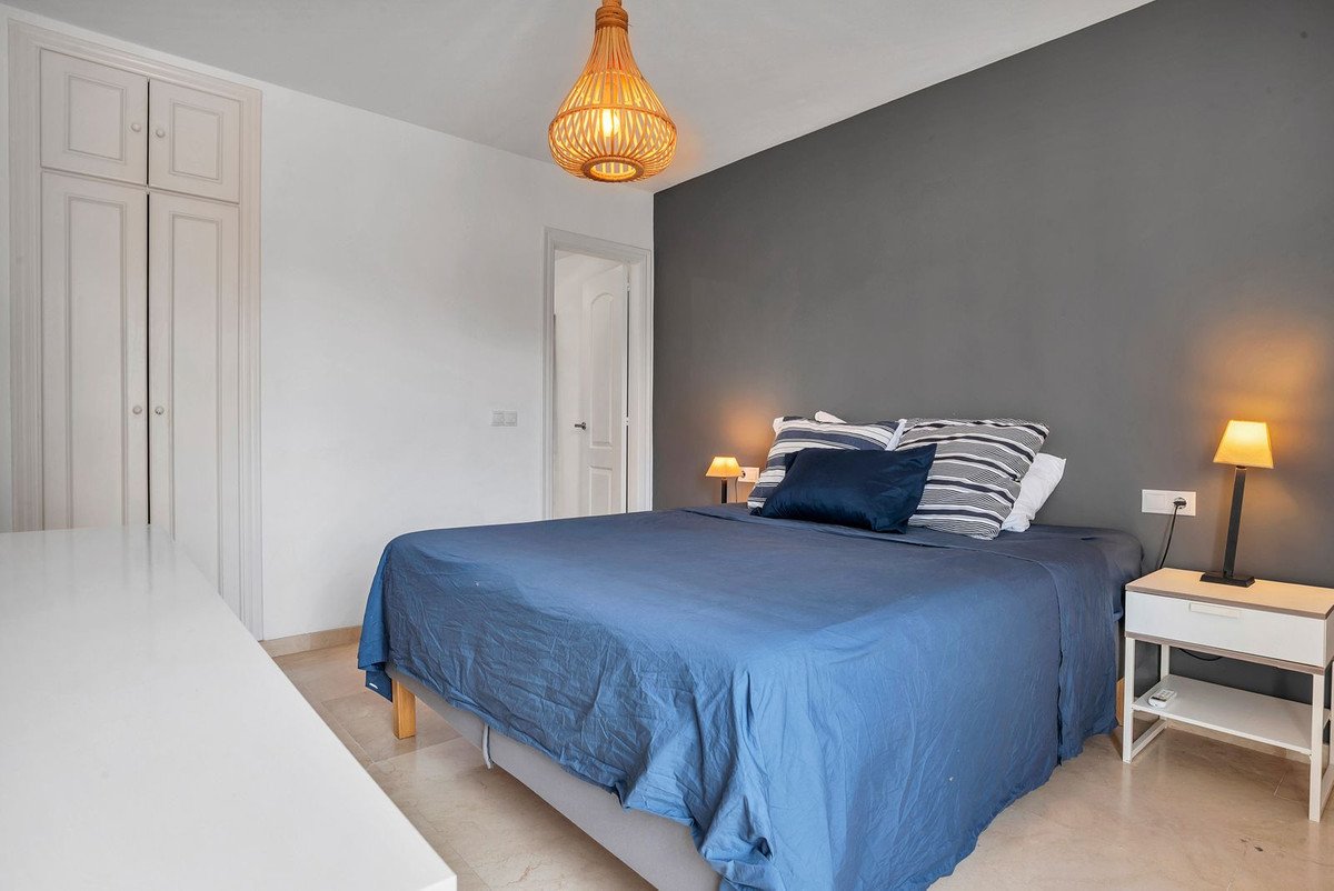 2 Bed Top Floor Apartment in Marbesa