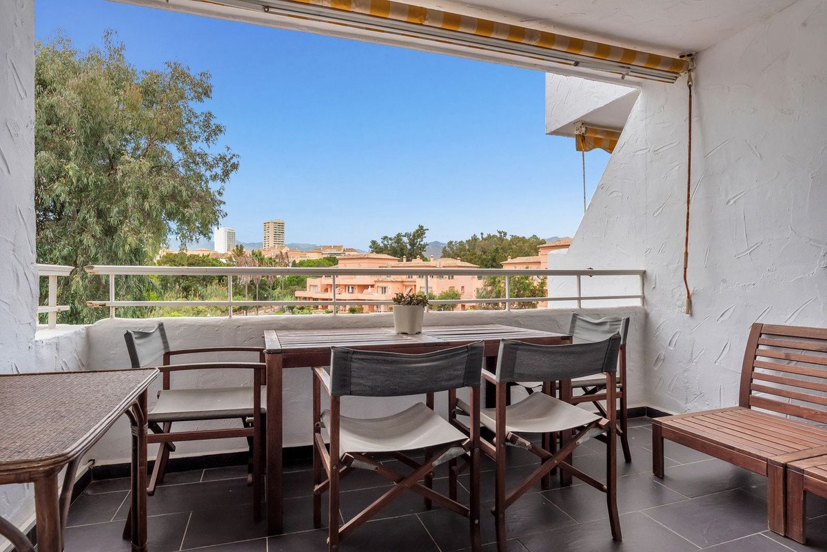 2 Bed Top Floor Apartment in Marbesa