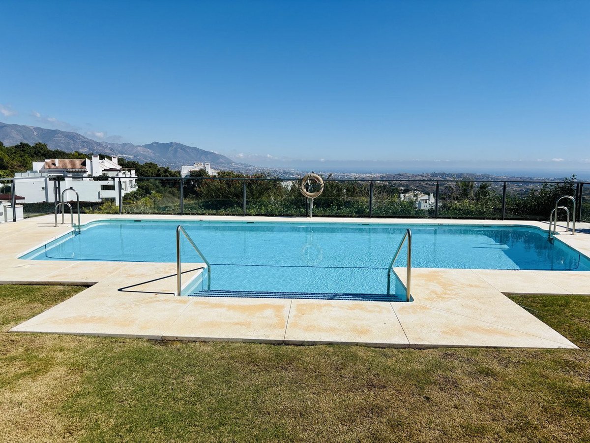 3 Bed Ground Floor Apartment in La Mairena