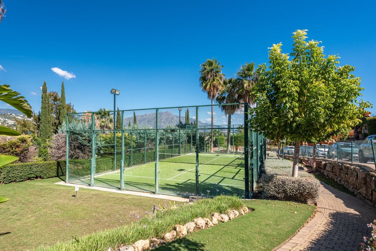 3 Bed Penthouse Duplex in New Golden Mile