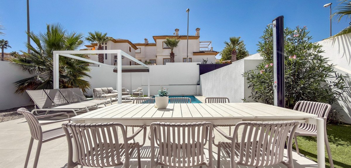 4 Bed Detached Villa in Ciudad Quesada