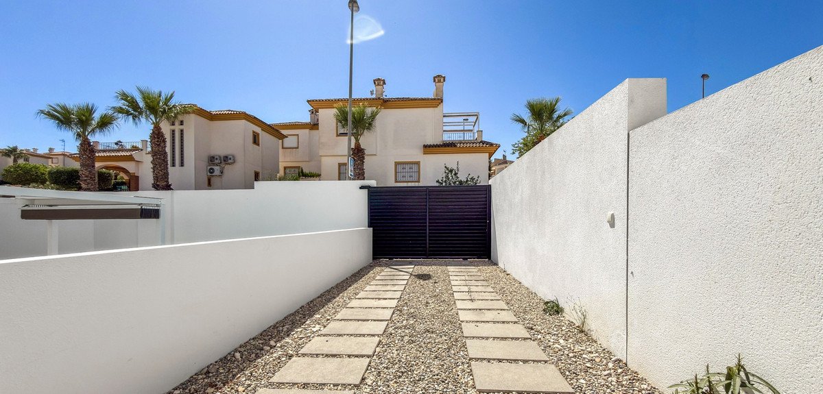 4 Bed Detached Villa in Ciudad Quesada
