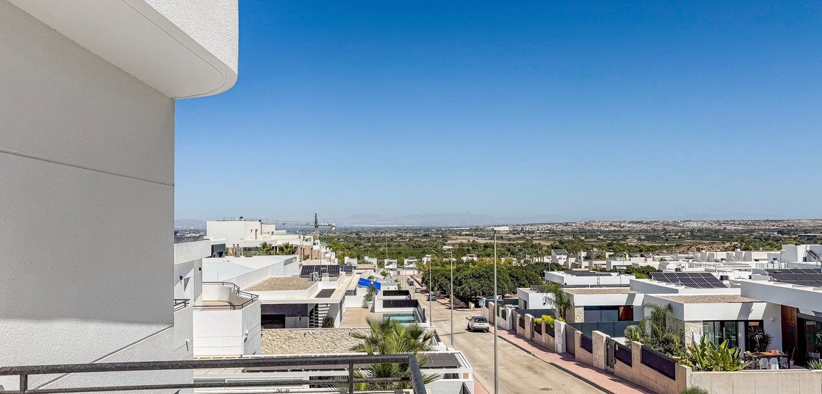 4 Bed Detached Villa in Ciudad Quesada