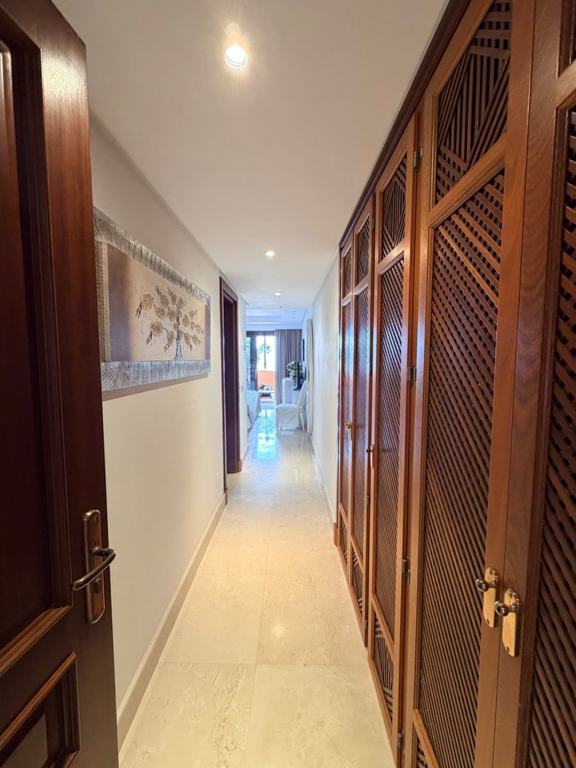 2 Bed Middle Floor Apartment in New Golden Mile