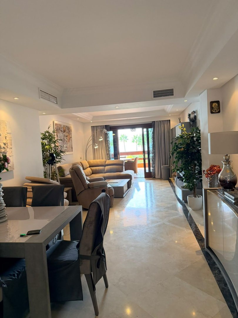 2 Bed Middle Floor Apartment in New Golden Mile