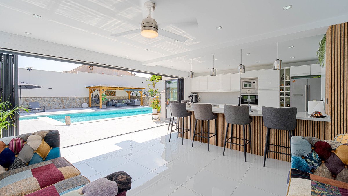 3 Bed Detached Villa in Villamartin