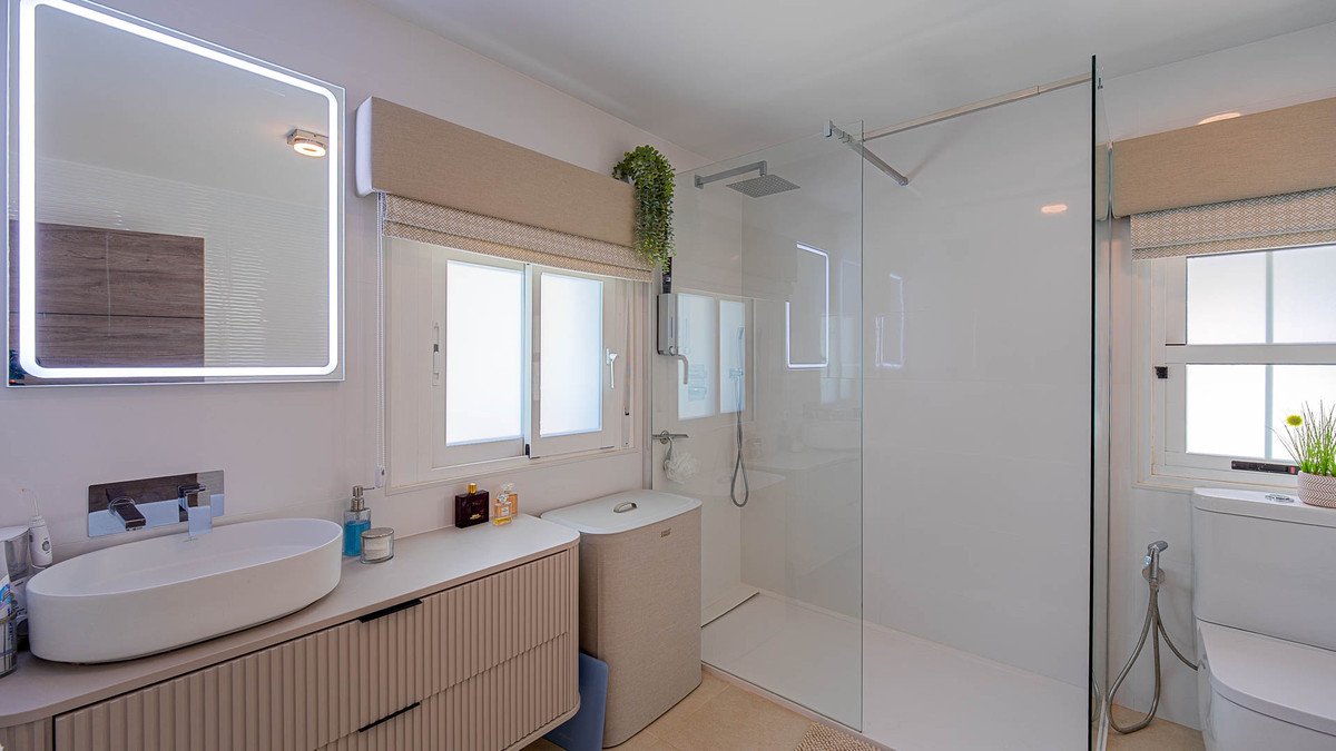 3 Bed Detached Villa in Villamartin