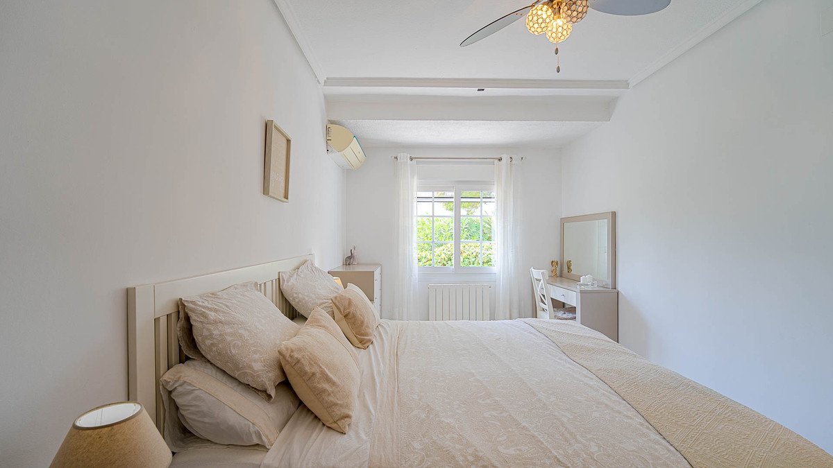 3 Bed Detached Villa in Villamartin