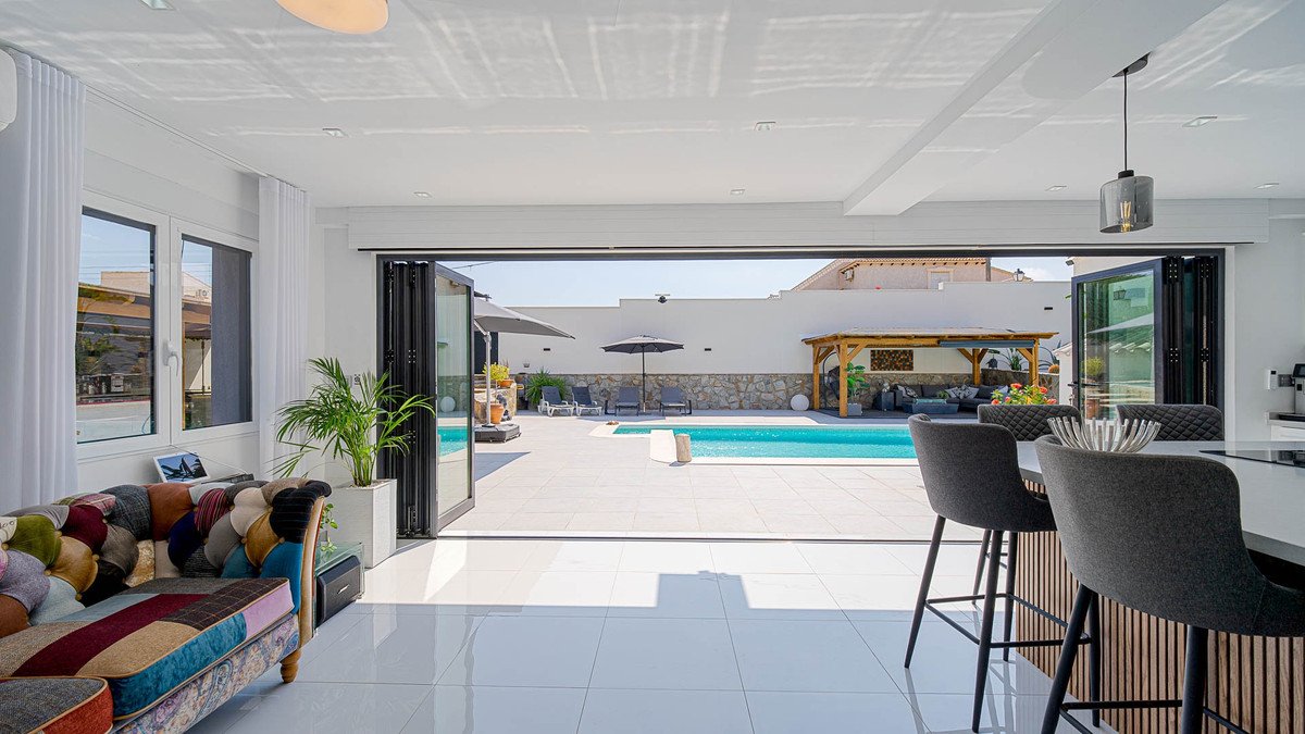 3 Bed Detached Villa in Villamartin