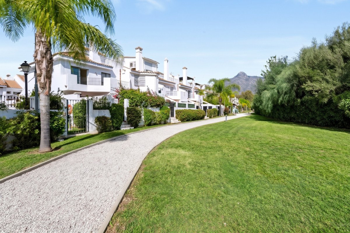 3 Bed Townhouse in Nueva Andalucía