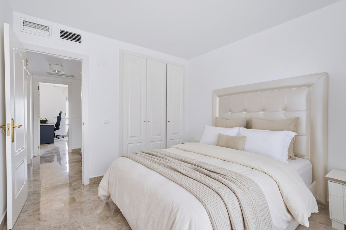 3 Bed Townhouse in Nueva Andalucía