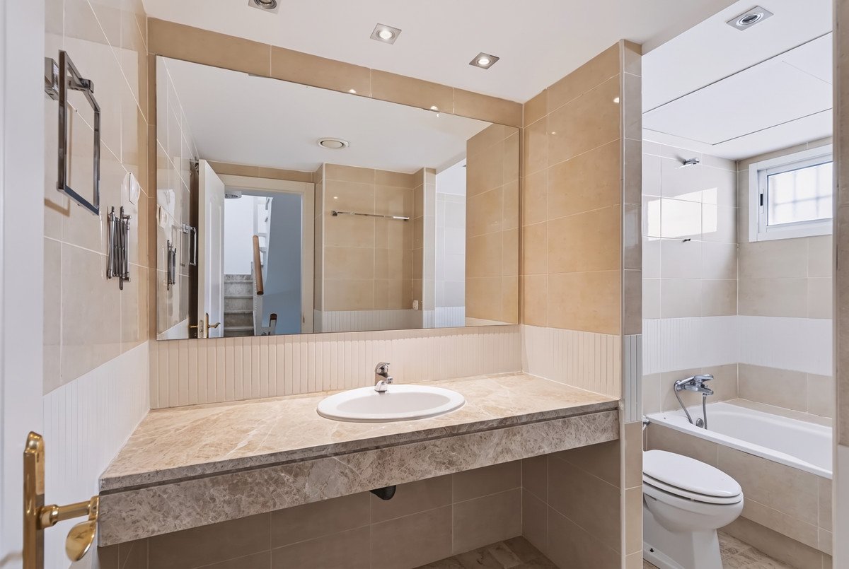 3 Bed Townhouse in Nueva Andalucía