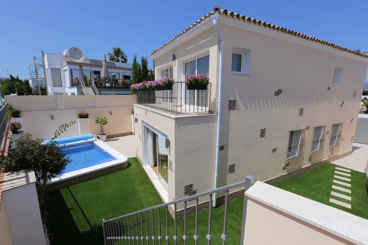 4 Bed Detached Villa in San Pedro de Alcántara