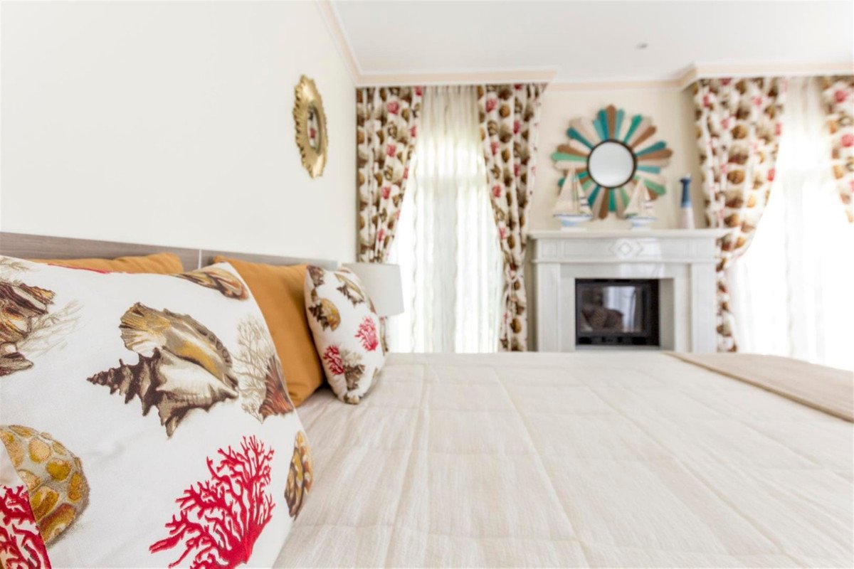 4 Bed Detached Villa in San Pedro de Alcántara