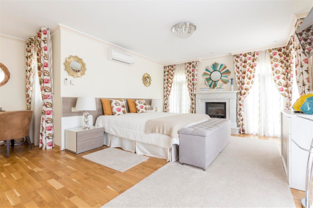 4 Bed Detached Villa in San Pedro de Alcántara