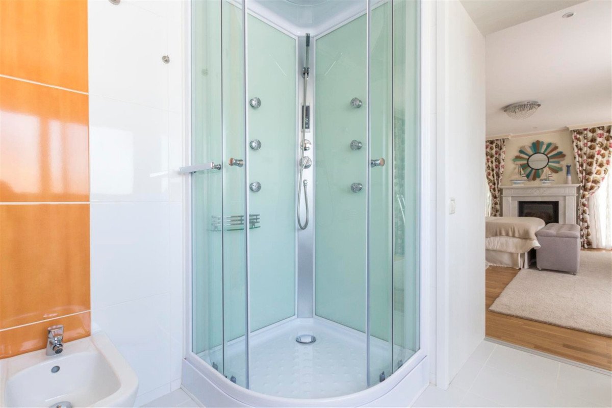 4 Bed Detached Villa in San Pedro de Alcántara