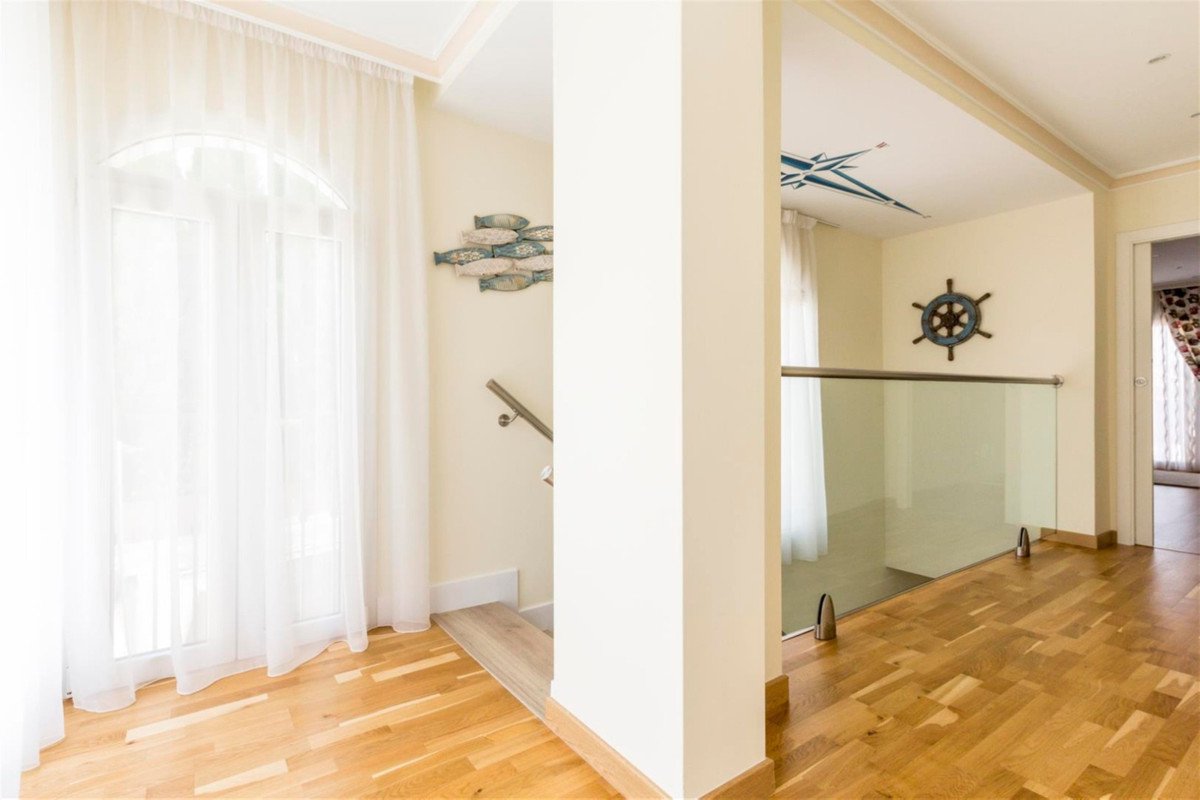 4 Bed Detached Villa in San Pedro de Alcántara