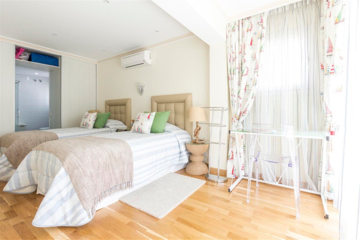 4 Bed Detached Villa in San Pedro de Alcántara