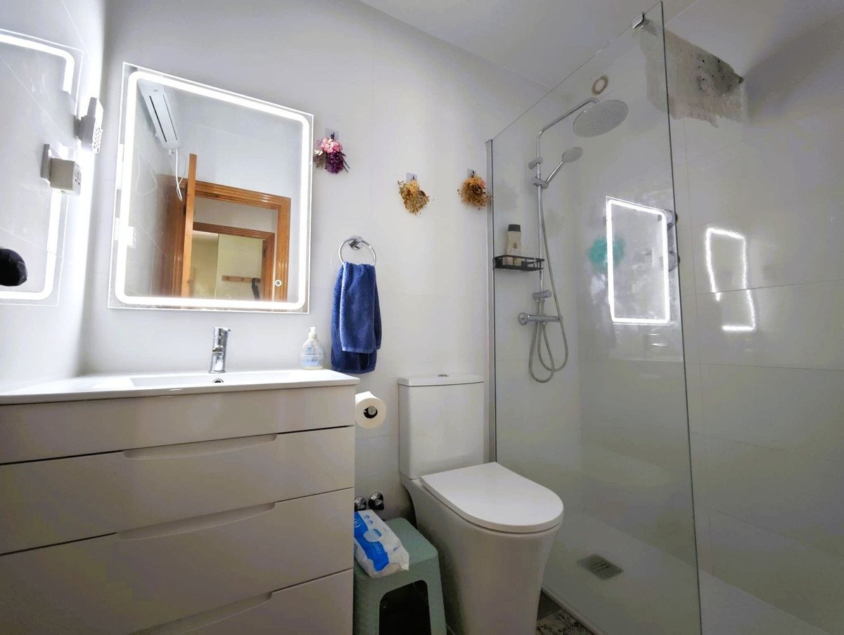 2 Bed Top Floor Apartment in Villamartin