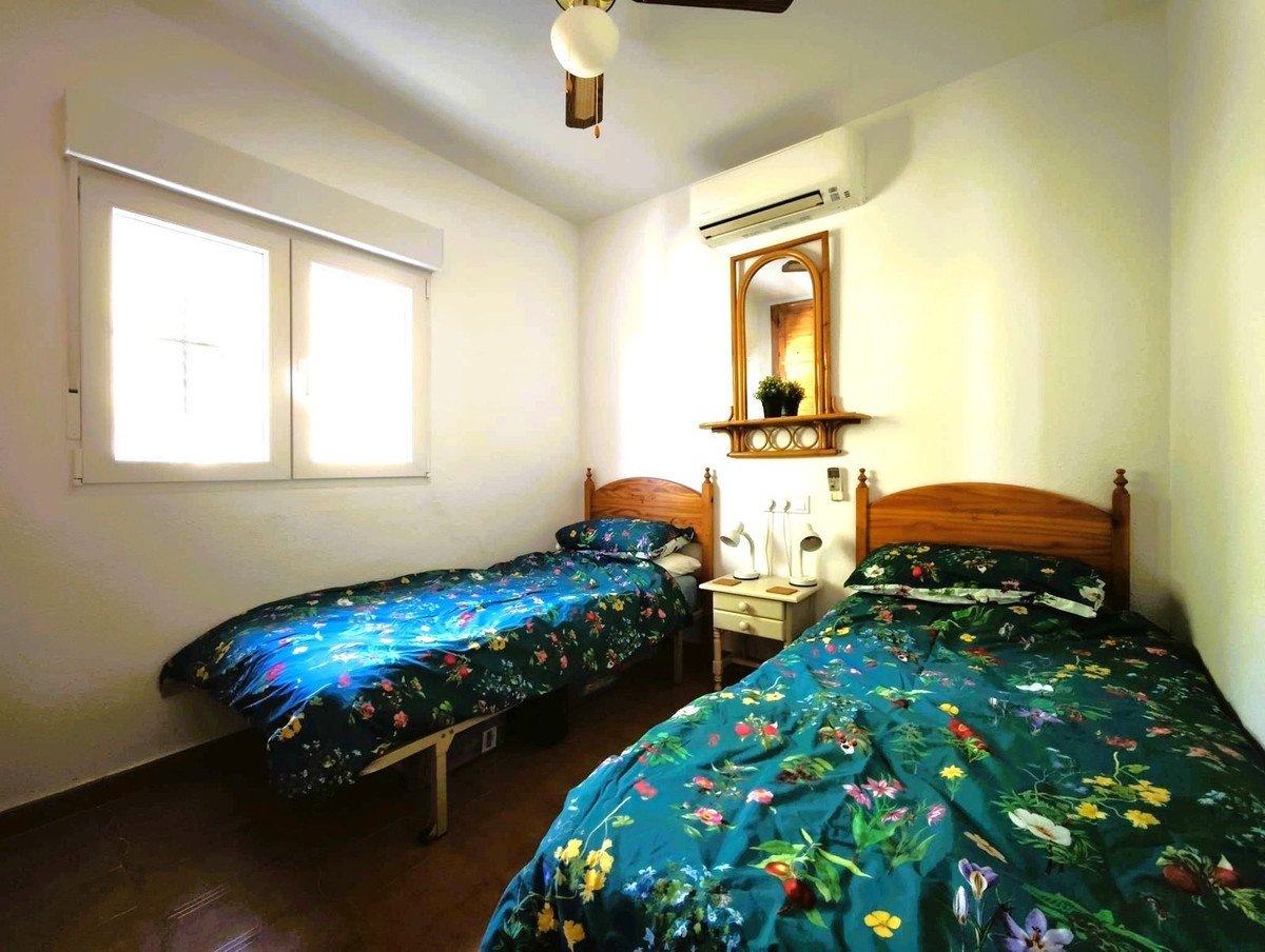 2 Bed Top Floor Apartment in Villamartin
