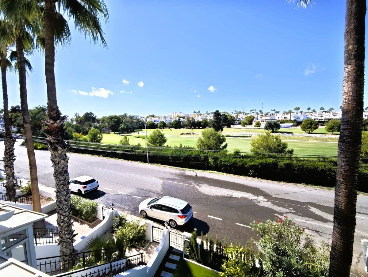 2 Bed Top Floor Apartment in Villamartin