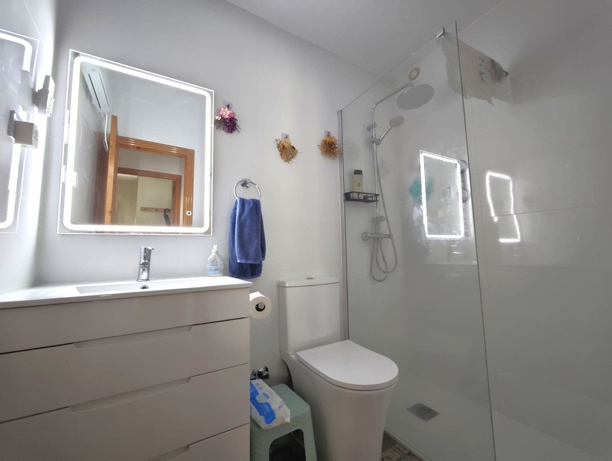 2 Bed Top Floor Apartment in Villamartin