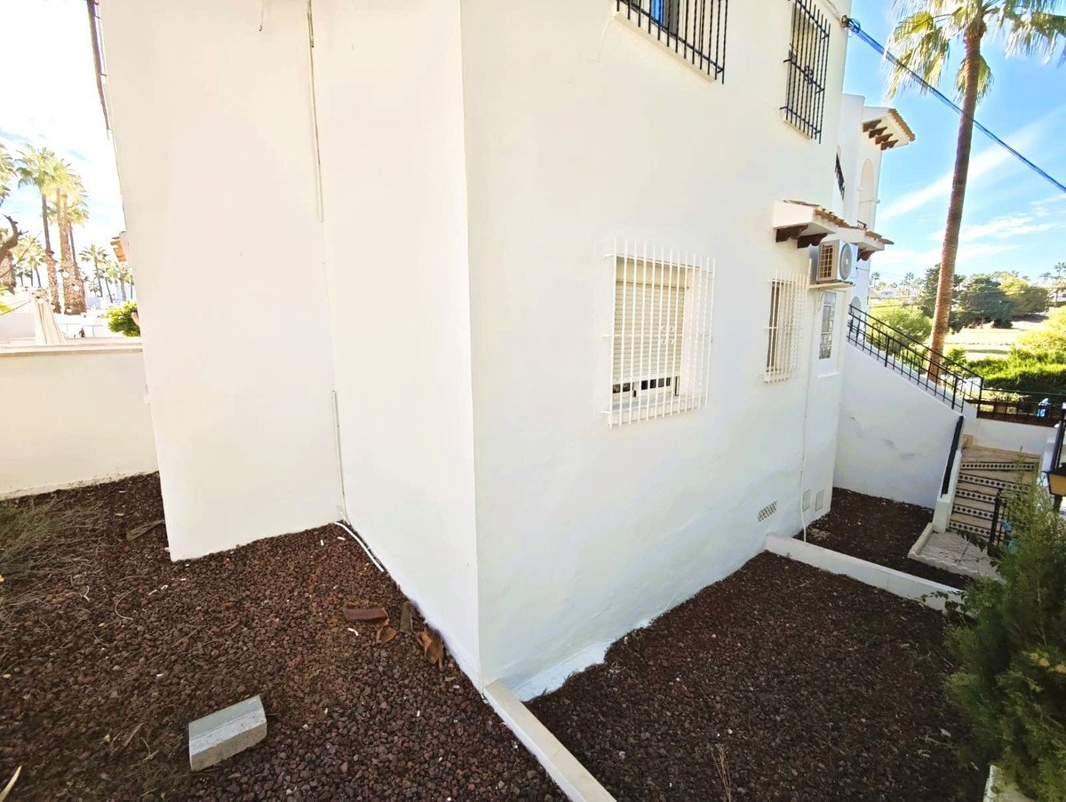 2 Bed Top Floor Apartment in Villamartin