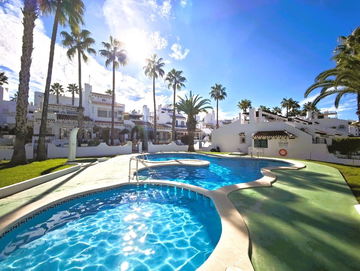 2 Bed Top Floor Apartment in Villamartin