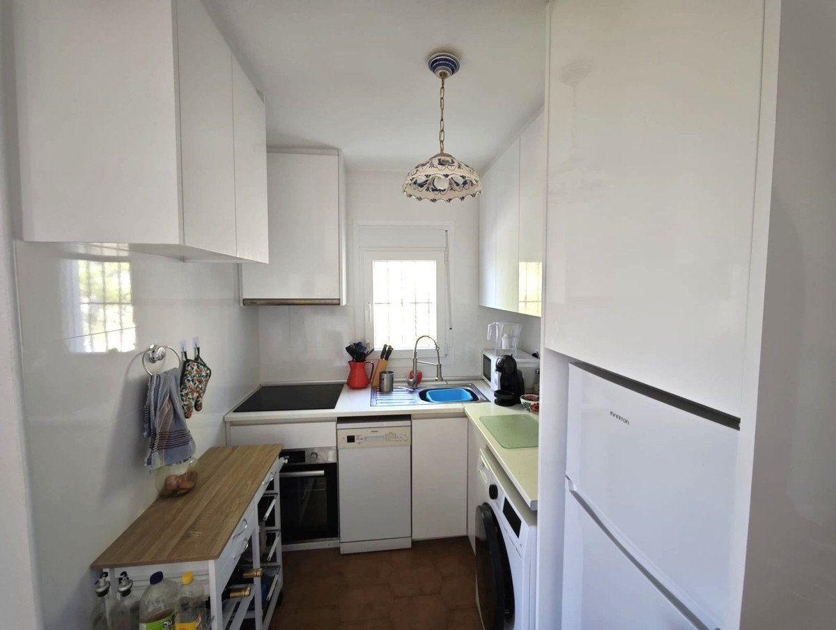 2 Bed Top Floor Apartment in Villamartin