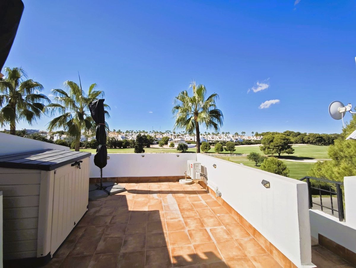 2 Bed Top Floor Apartment in Villamartin
