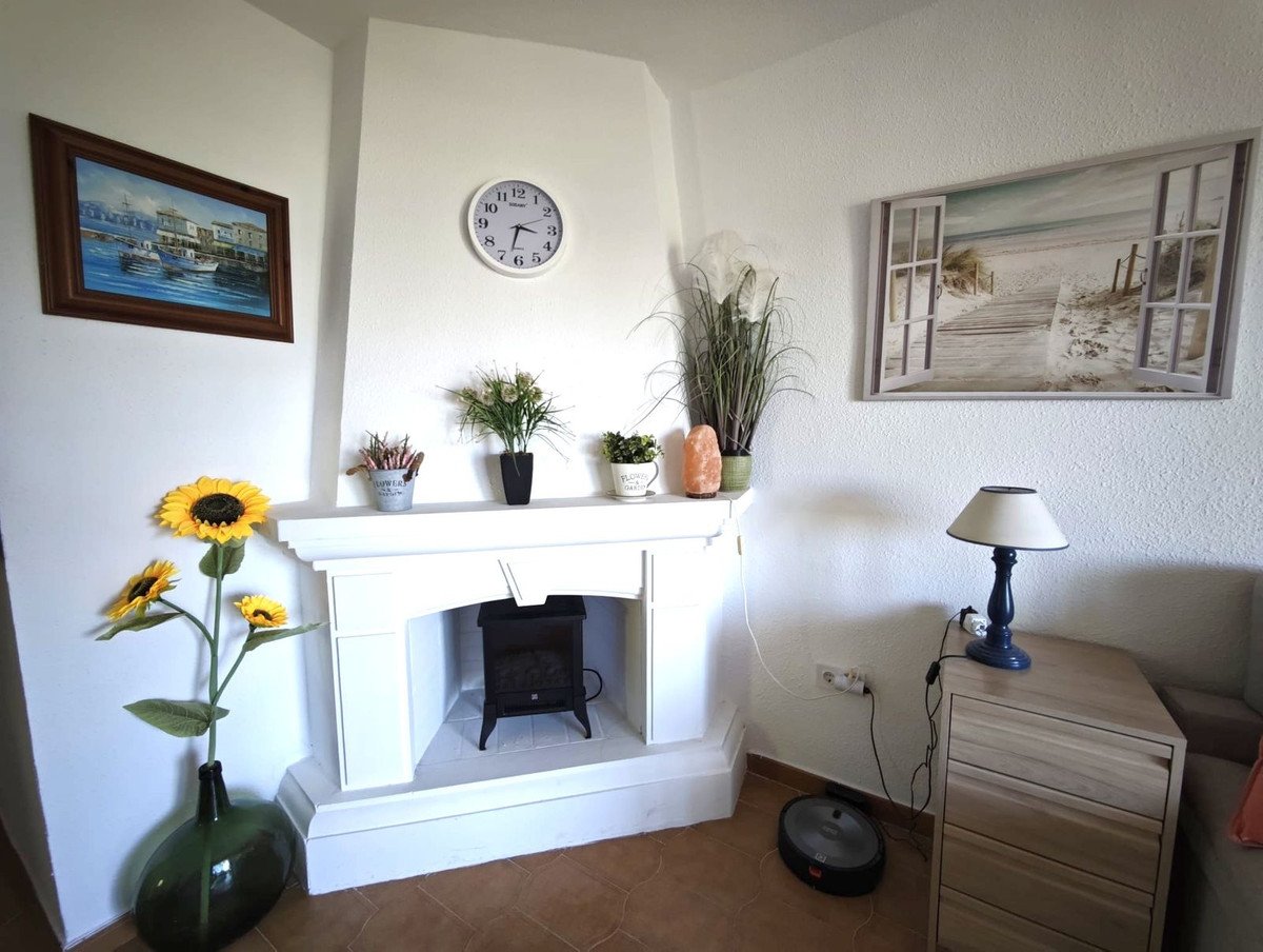 2 Bed Top Floor Apartment in Villamartin