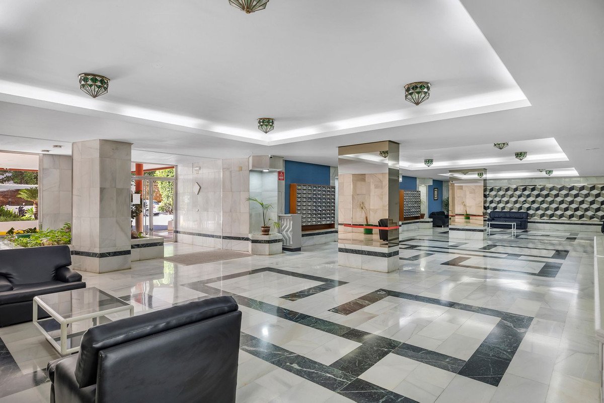 1 Bed Middle Floor Apartment in Torremolinos