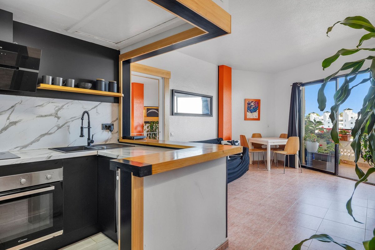 1 Bed Middle Floor Apartment in Torremolinos