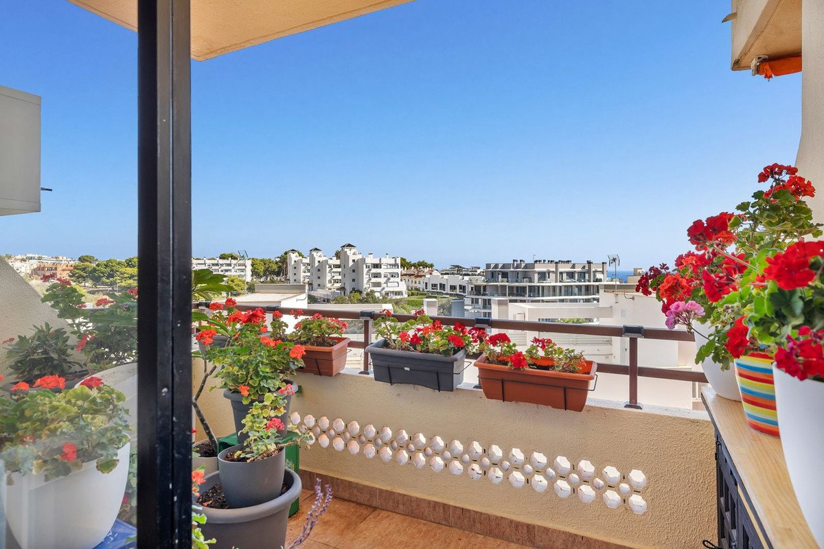 1 Bed Middle Floor Apartment in Torremolinos