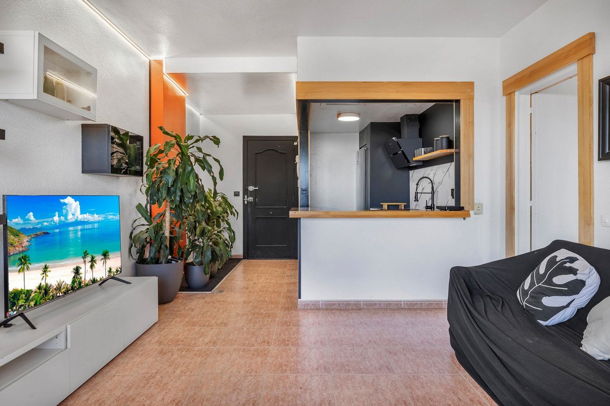 1 Bed Middle Floor Apartment in Torremolinos
